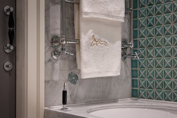 Bairro Alto Hotel