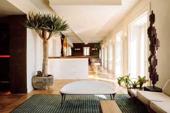 Bairro Alto Hotel