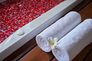 Renaissance Koh Samui Resort & Spa