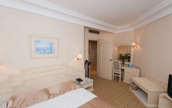 Orient Palace