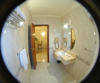 Golden Carven Hotel galeri fotoğrafı