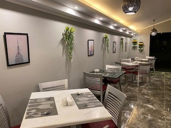Golden Carven Hotel galeri fotoğrafı