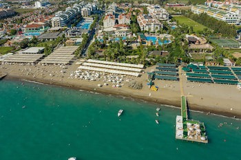 Monthdinbey Famous Resort - Ultra All Inclusive