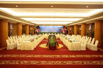 Angkor Century Resort & Spa