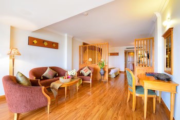 Angkor Century Resort & Spa