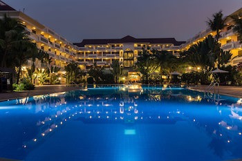 Angkor Century Resort & Spa