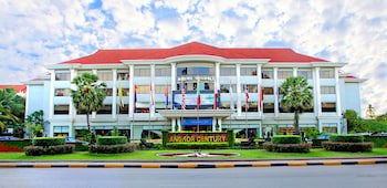 Angkor Century Resort & Spa