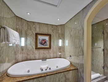 Peermont D'oreale Grande At Emperors Palace