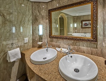 Peermont D'oreale Grande At Emperors Palace