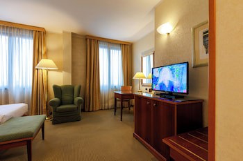 Hotel Excelsior Magenta fotoğrafı