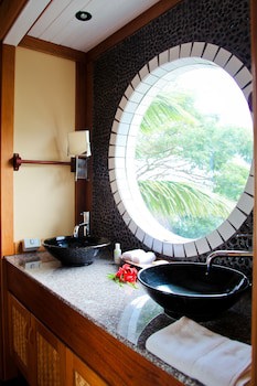 Koro Sun Resort