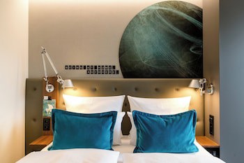 Motel One Frankfurt-Airport fotoğrafı