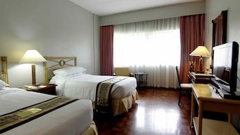 Waterfront Insular Hotel Davao