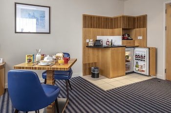 Ramada Hotel & Suites By Wyndham Coventry