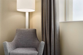 Ramada Hotel & Suites By Wyndham Coventry