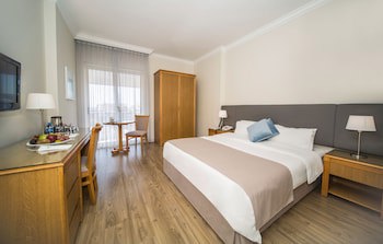Alqasr Metropole Hotel