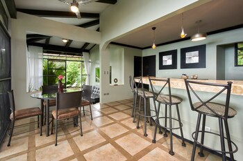 Rancho Pacifico - Boutique Hotel For Adults