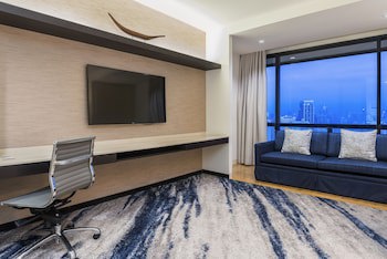 Emporium Suites By Chatrium