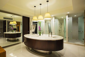 Emporium Suites By Chatrium