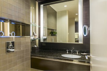 Emporium Suites By Chatrium