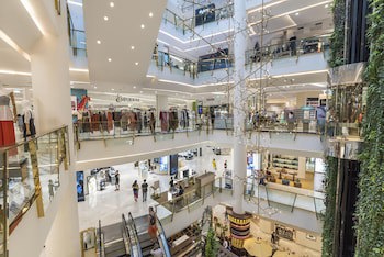 Emporium Suites By Chatrium