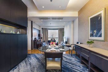Emporium Suites By Chatrium