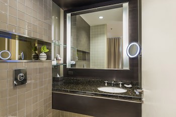 Emporium Suites By Chatrium