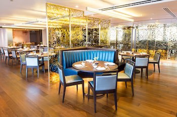 Emporium Suites By Chatrium