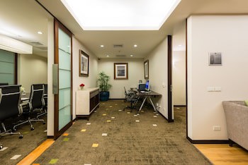 Emporium Suites By Chatrium
