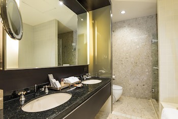 Emporium Suites By Chatrium