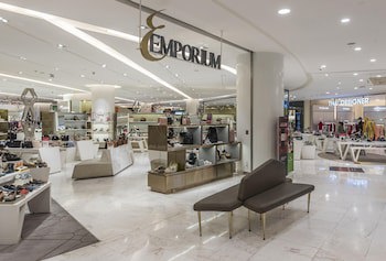 Emporium Suites By Chatrium