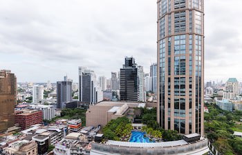 Emporium Suites By Chatrium
