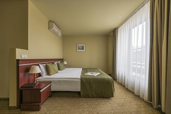 Congress Hotel