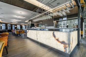 Congress Hotel