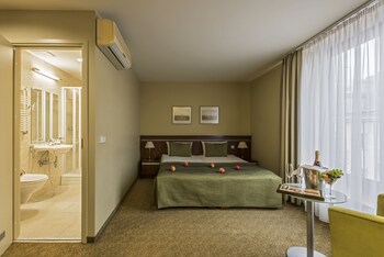 Congress Hotel