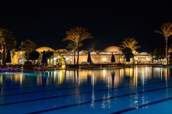 Desert Rose Resort