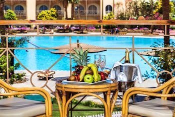 Desert Rose Resort
