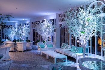 Desert Rose Resort
