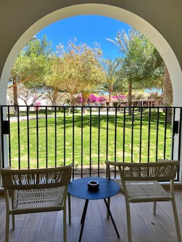 Desert Rose Resort