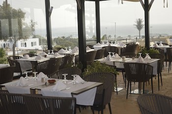 Anezi Tower Hotel