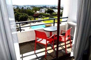 Anezi Tower Hotel
