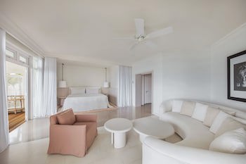 Lux Belle Mare
