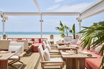 Lux Belle Mare