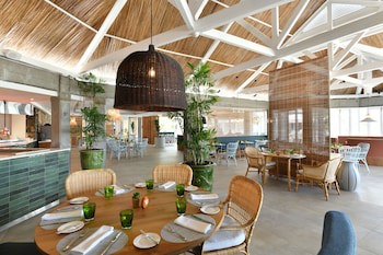 Veranda Grand Baie Hotel & Spa