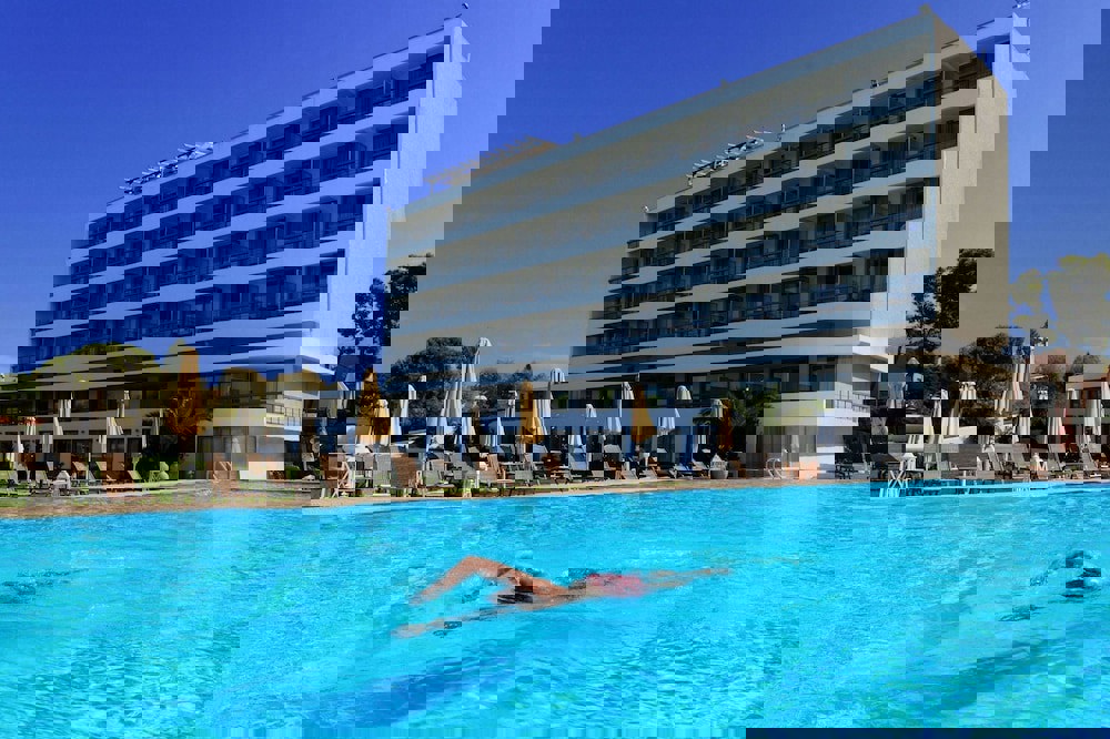 Airotel Achaia Beach