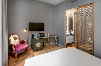 987 Design Prague Hotel