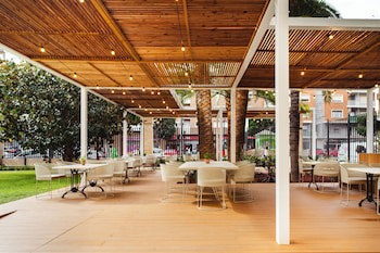 Dwo Valencia
