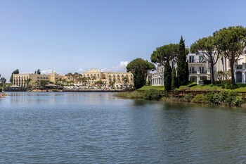 Domes Lake Algarve, Autograph Collection