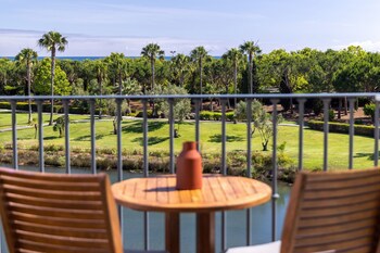 Domes Lake Algarve, Autograph Collection