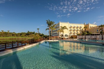 Domes Lake Algarve, Autograph Collection